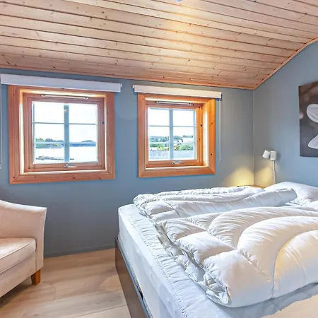 In With 5 Bedrooms And Wifi Dom wakacyjny